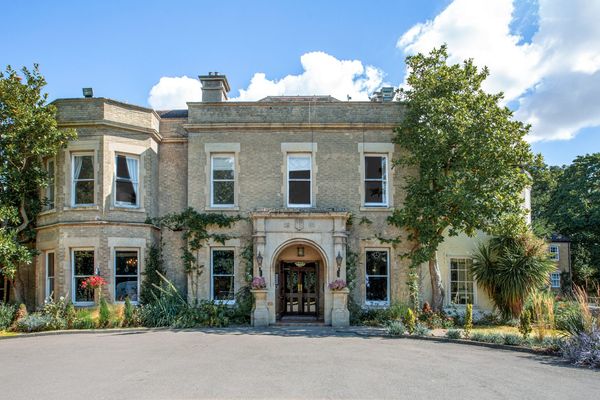 Woodland Manor Hotel in Bedford